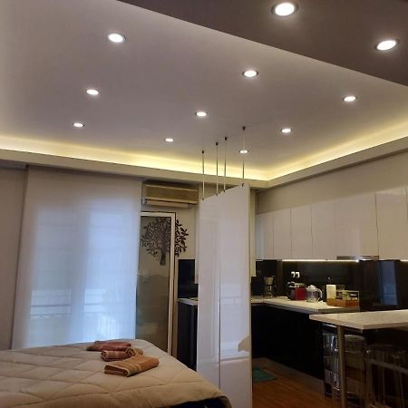 Acropolis Metro Station Flat 2 Appartement Athene Buitenkant foto