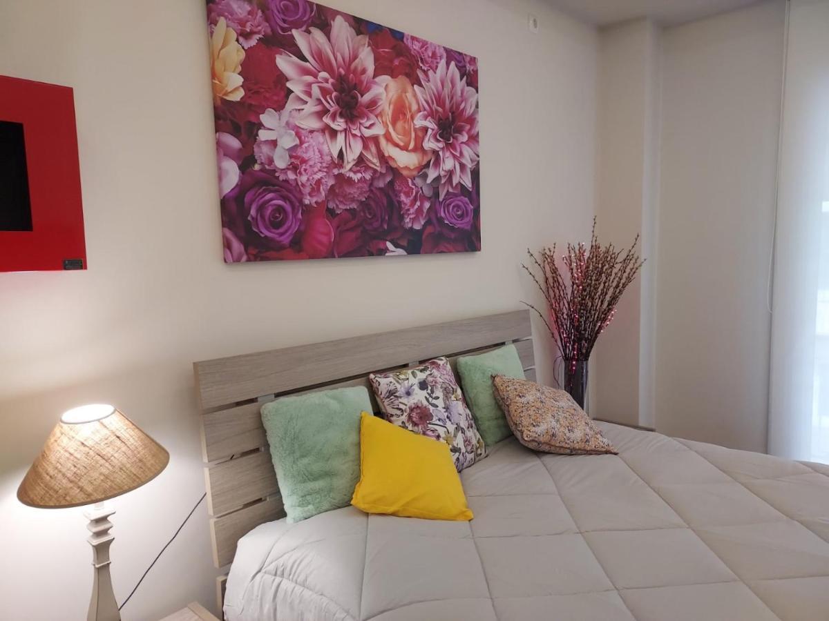 Acropolis Metro Station Flat 2 Appartement Athene Buitenkant foto