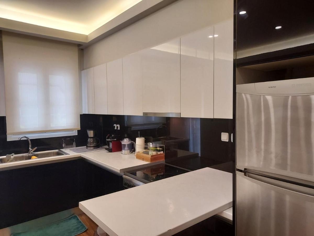 Acropolis Metro Station Flat 2 Appartement Athene Buitenkant foto